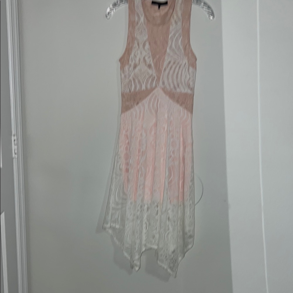 BCBGMaxAzria White Door Mat with Elegant Accents
